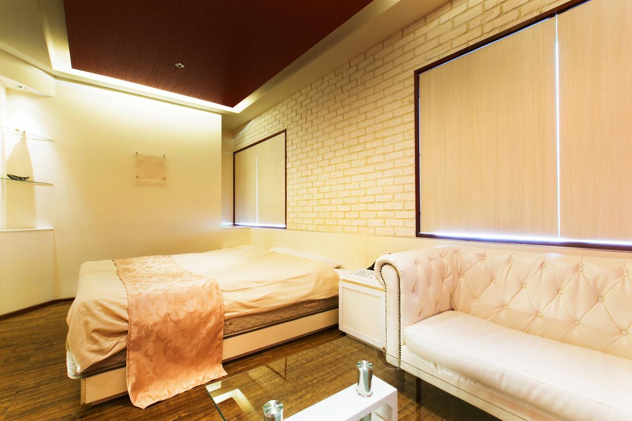 Hotel Atlantis (Adults Only) Osaka Bagian luar foto