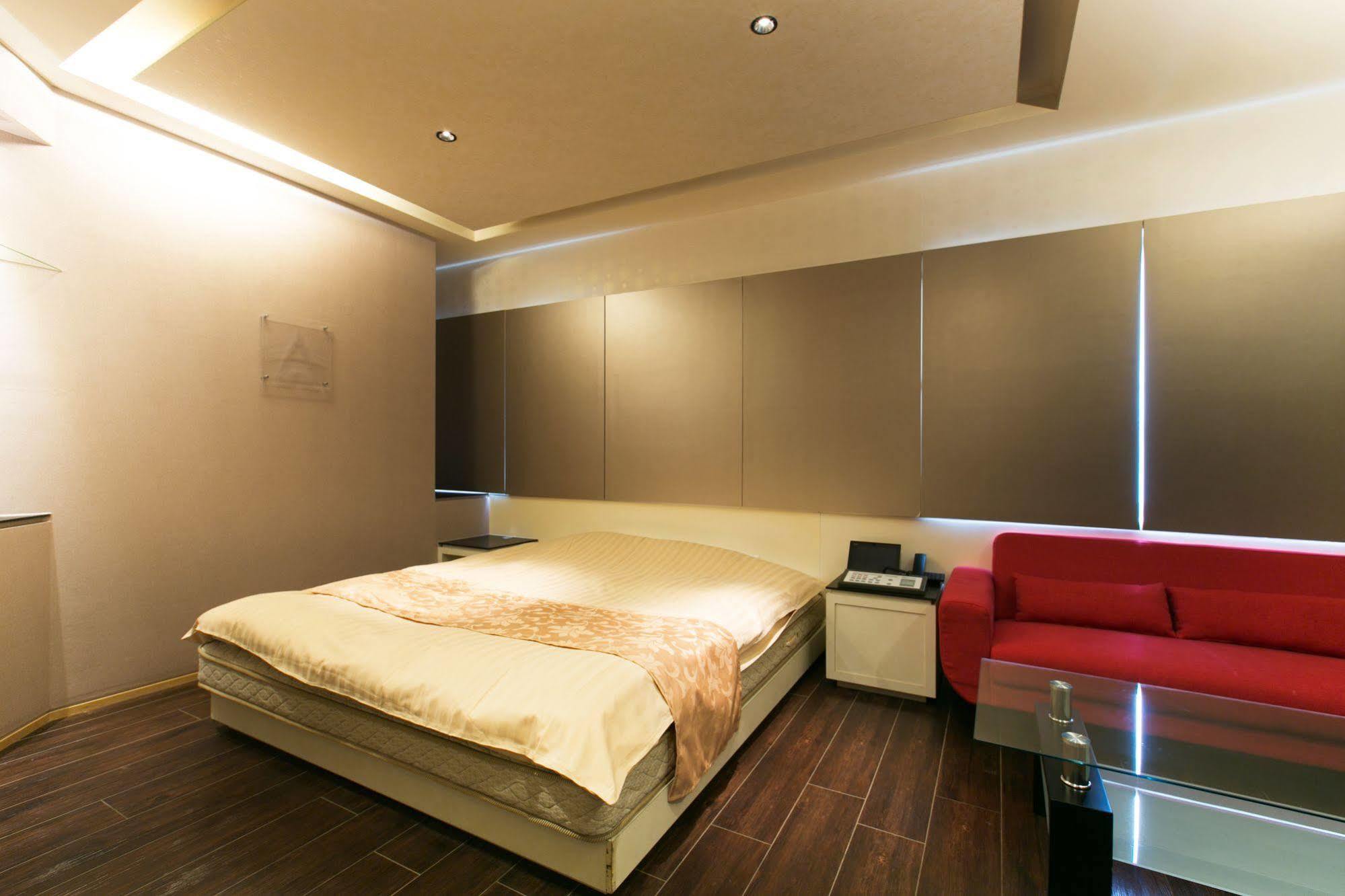 Hotel Atlantis (Adults Only) Osaka Bagian luar foto